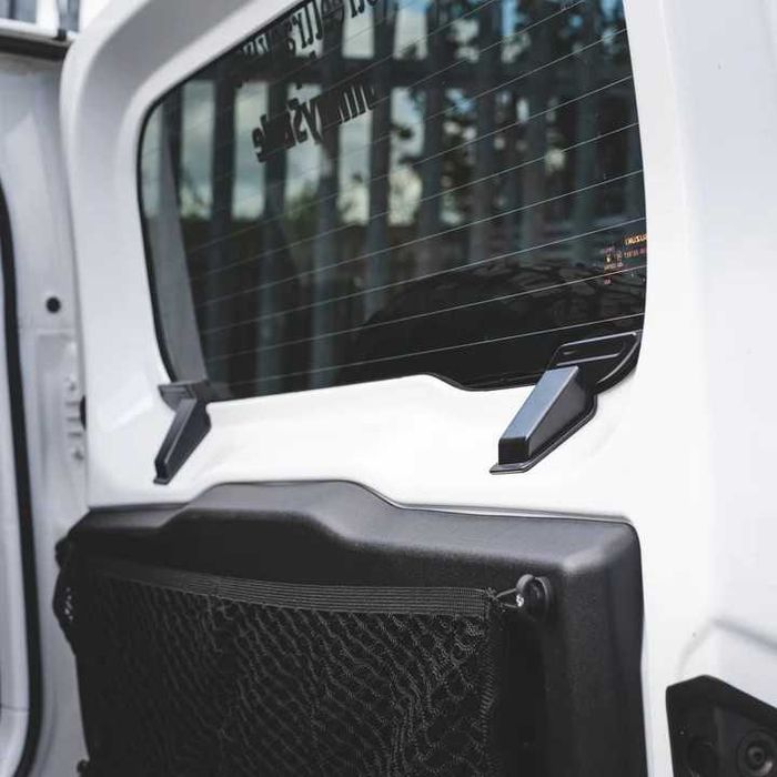 Предпазители за нагревателите на на задното стъкло -Suzuki Jimny 2018+