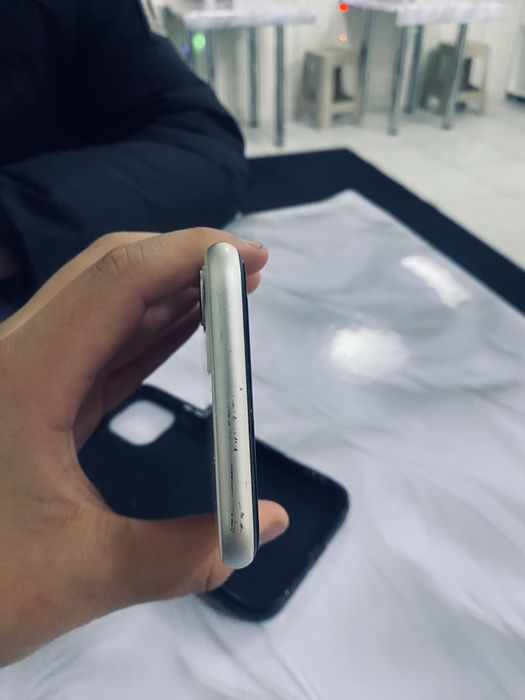 айфон 11 64, гиг