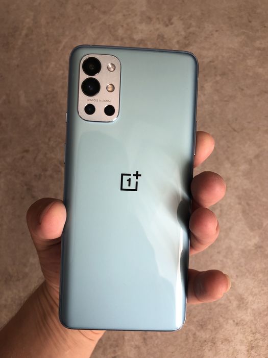 One plus 9 R 8/256