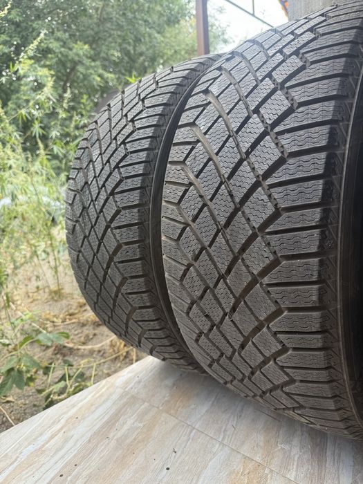 255 40 R20 Комплект 4шт. Continental