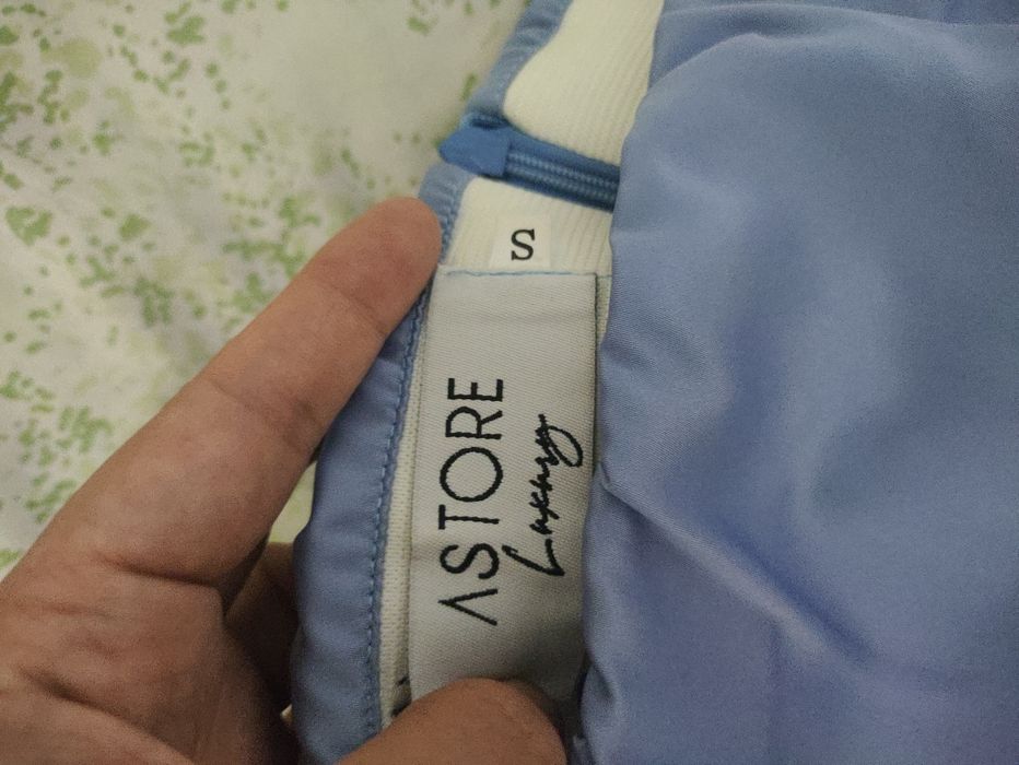 Атласная юбка голубая