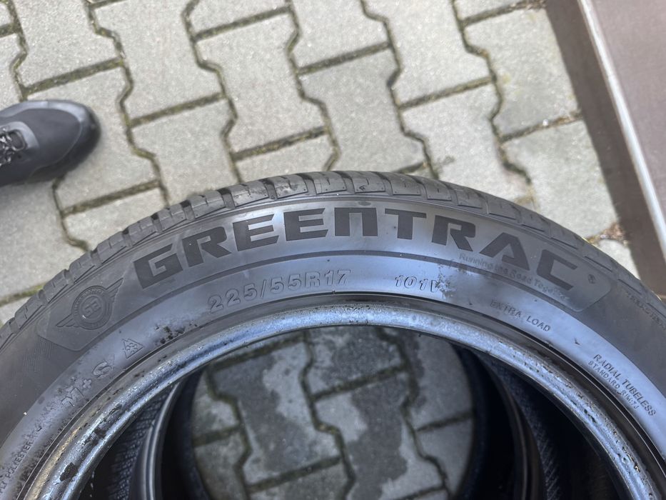 2бр всесезонни гуми Greentac 225/55/17 DOT2522 8мм грайфер