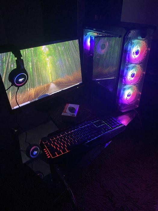 PC i7 / 16GB RAM / Quadro / 1TB SSD / Periferice