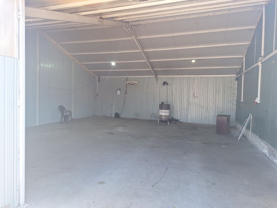 ÎNCHIRIEZ   spații   producție atelier auto etc