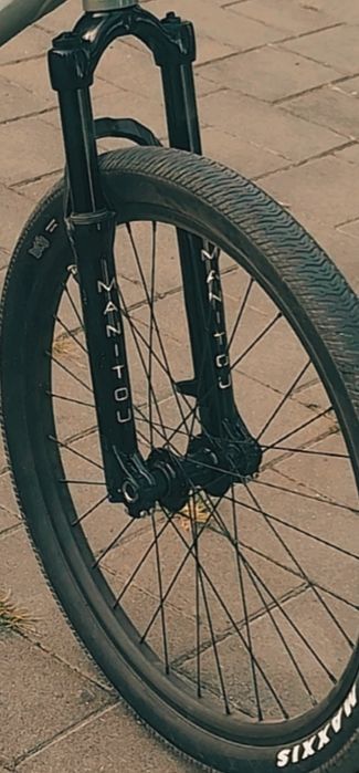 Furcă Dirt jumper Manitou circus expert aer  26'