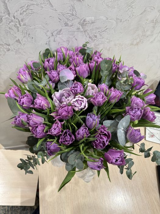 Букет пионовидные тюлпаны