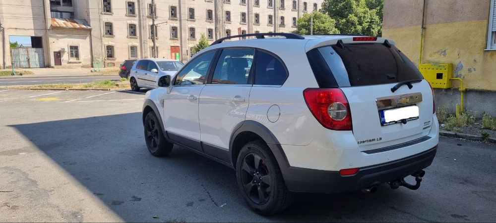 Vand Chevrolet Captiva 2.0 an 2010.