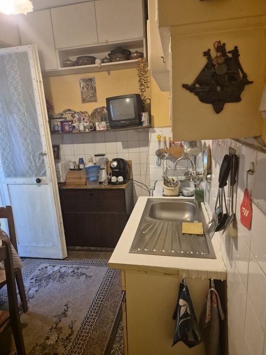 Дава се под наем Тристаен апартамент в Плевен, Сторгозия - 40 кв.м за 199.41 € - Снимка #8