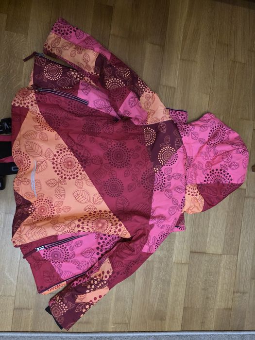 Ски екип момиче 128 и грейка момче 50