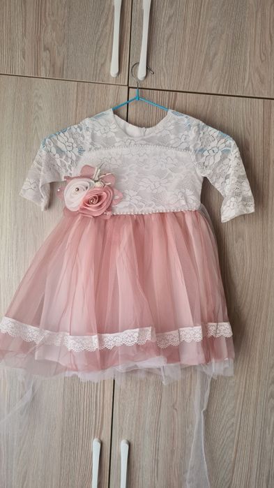 Нарядные платья на 2-4 года