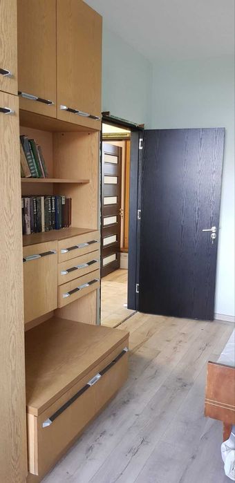 Продава двустаен тухлен апартамент в западната част  на Казанлък