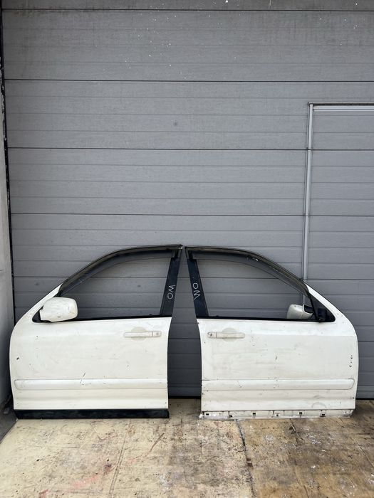 Дверь передняя задняя на Honda CR-V 2 поколение