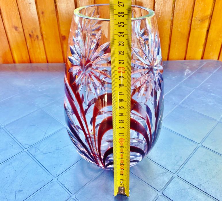 Нова Масивна Ръчно изработена Кристална ваза с Флорални мотиви