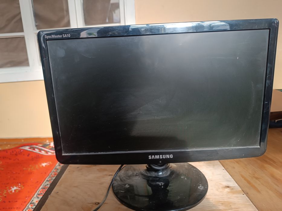 Манитор экран сотилади кампютор учун