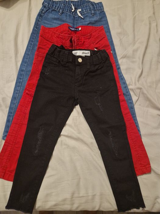 Lot haine baietei 3-7 ani