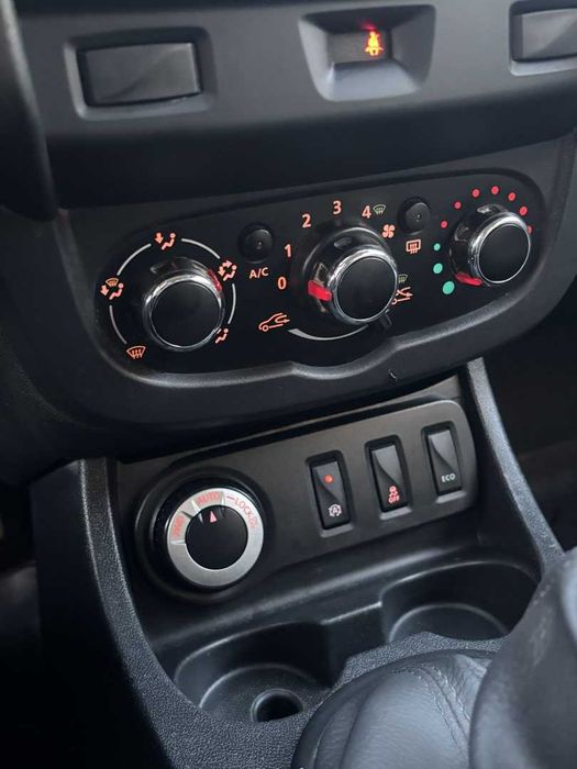 Dacia Duster 1.5 Diesel 110 CP 4x4 Euro 5 An fabricație: 10/2015