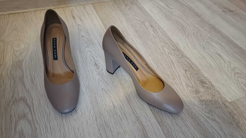 Pantofi Anna Cori