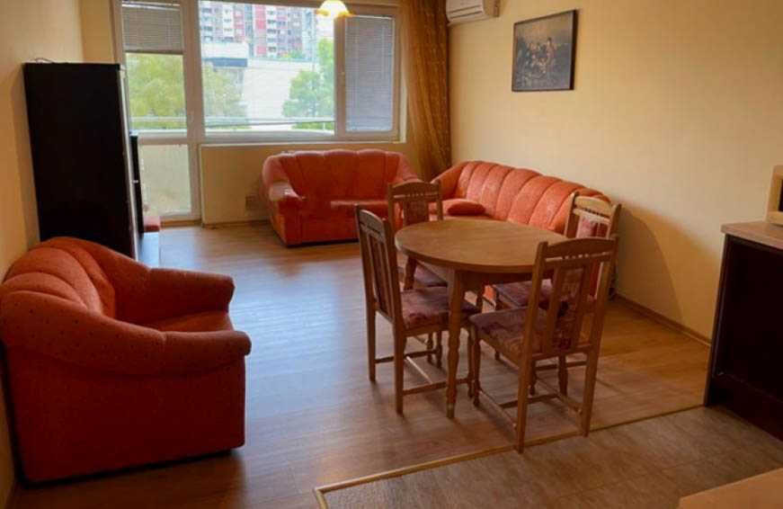 Дава се под наем Двустаен апартамент в София, Център - 72 кв.м за 445 € - Снимка #1