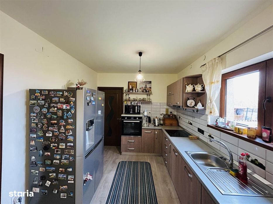 Casa individuala, 5 camere, pivnita, pod, teren 513 mp, zona linistita
