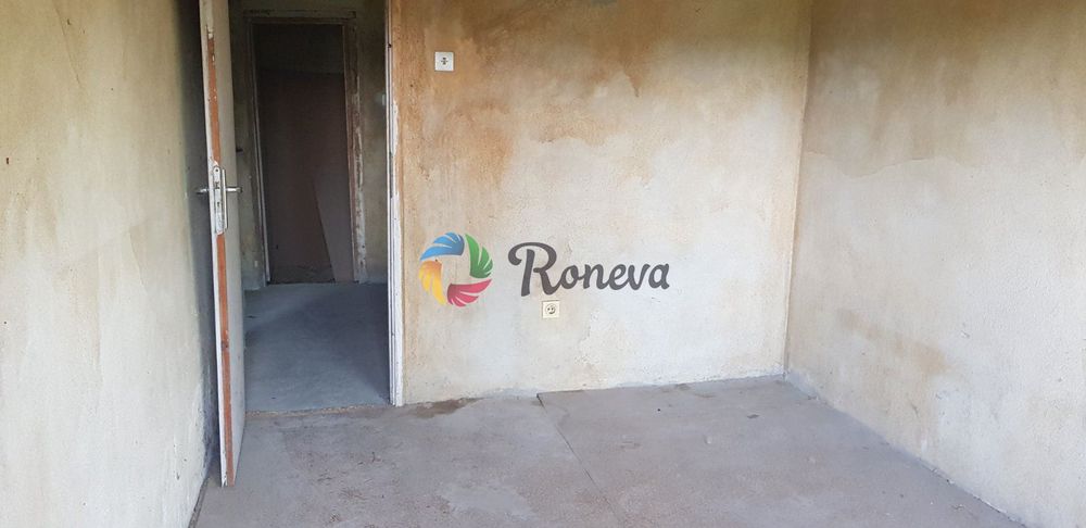 Къща в Варна, област-с.Орешак площ 240 цена 200000