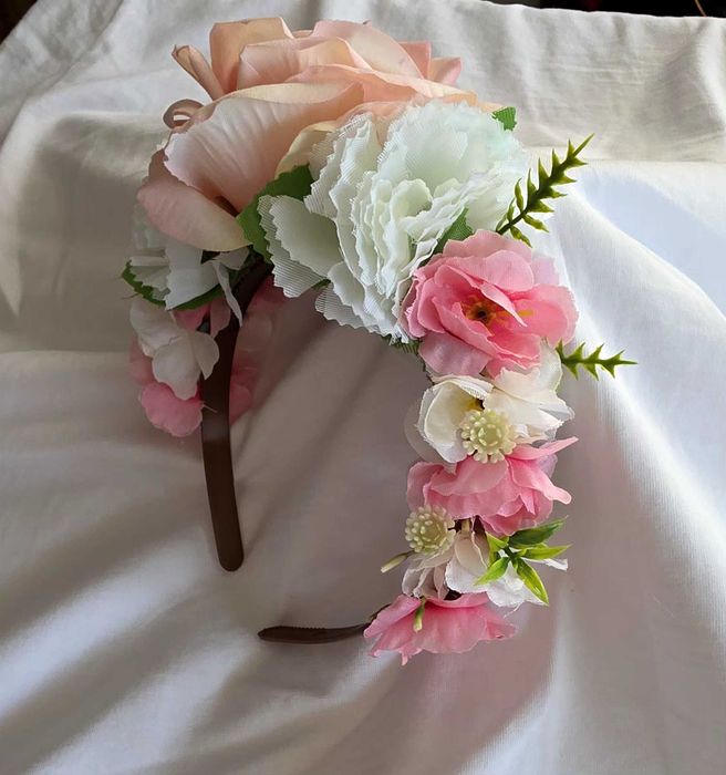 Ръчно изработена диадема за Лазаровден