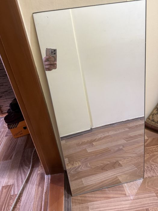 Зеркало продается