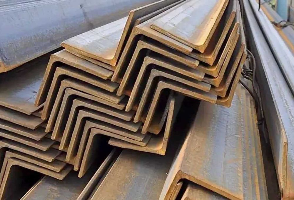 Уголок металлический