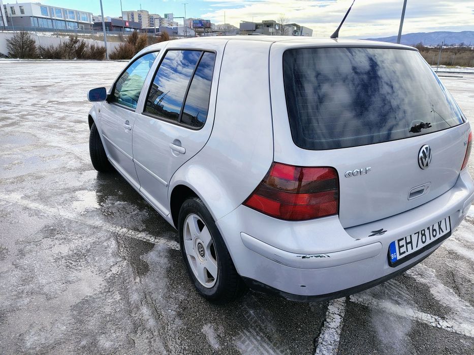 Golf IV 2001 1.6 SR