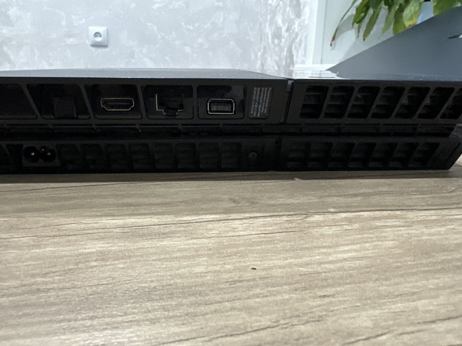 PS4 500GB читайте описание