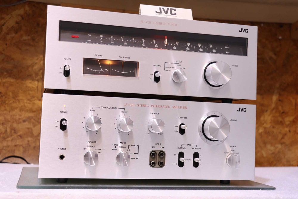 Amplificator+Tuner JVC,2x55W.