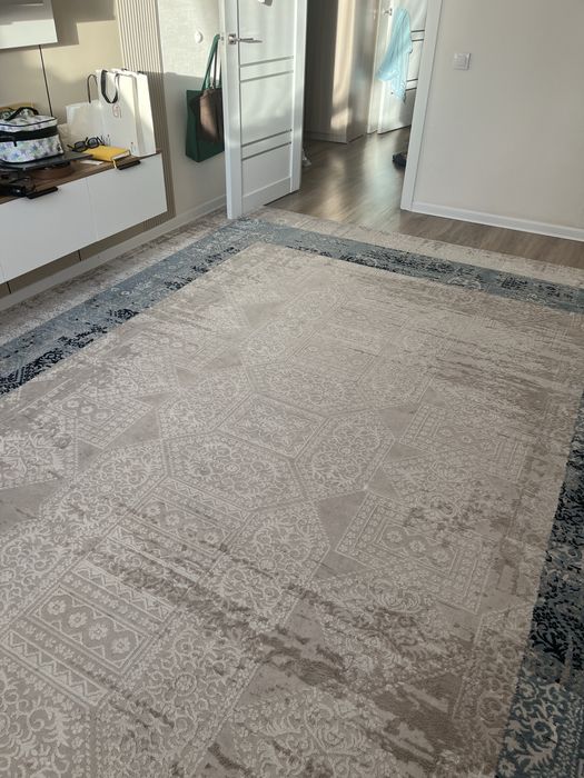 Продам ковер б/у