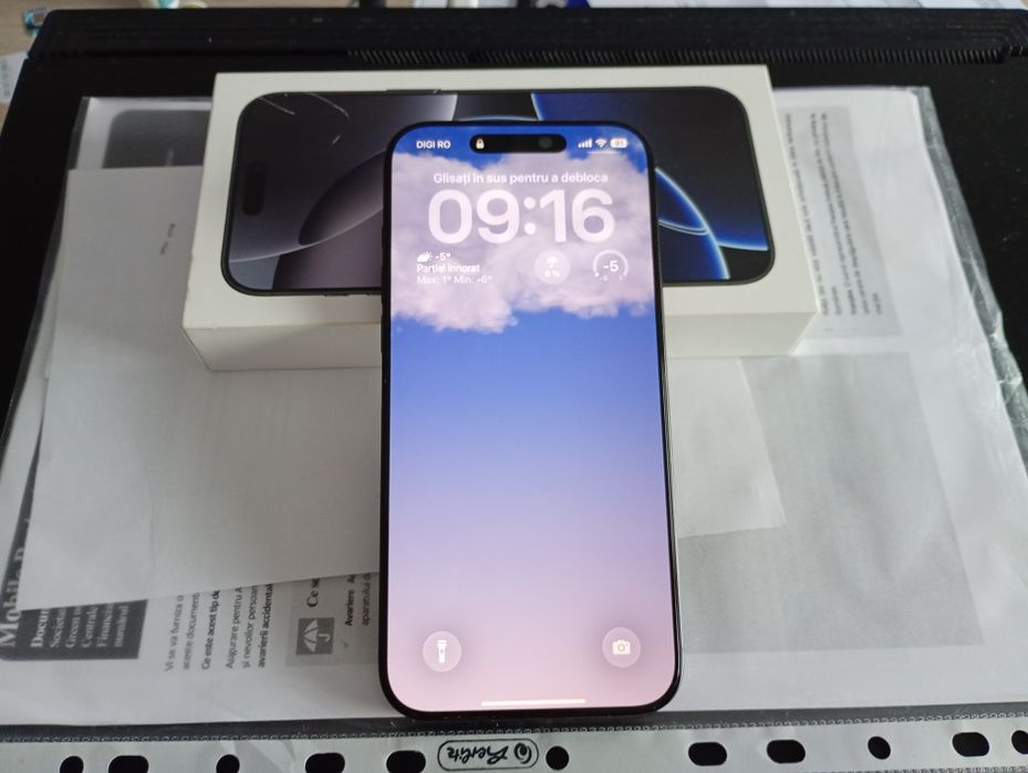 iPhone 16 pro max 256gb space grey