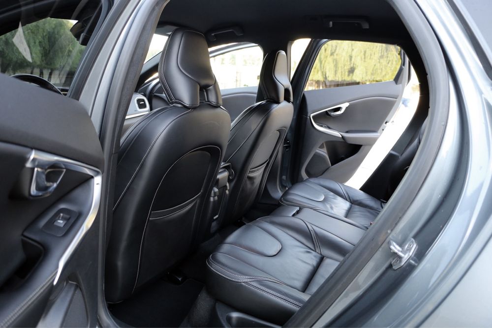 VOLVO V40 2014 — imagine 4