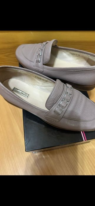 Ботинки и лоферы 38р