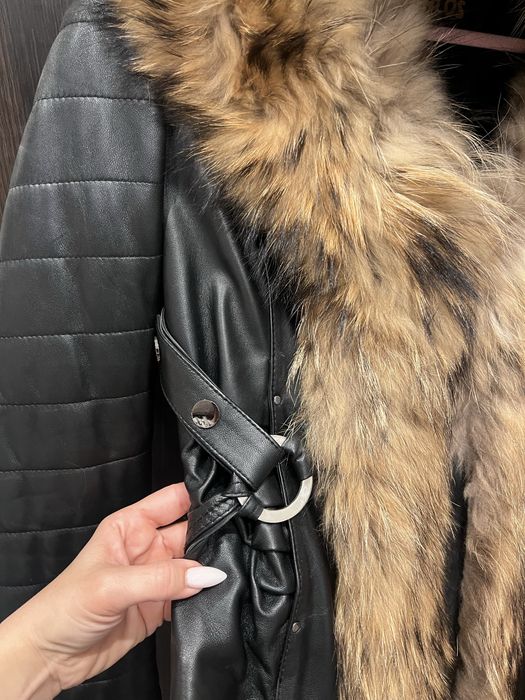Кожено яке с лисица пух