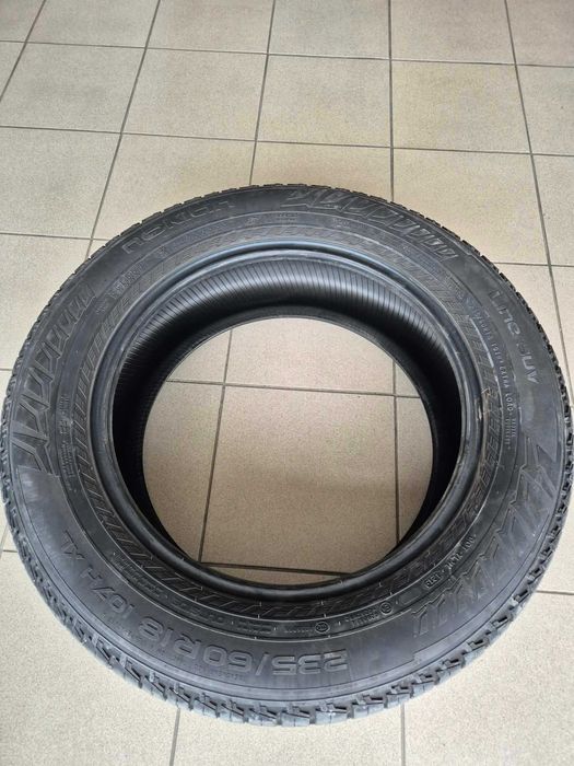 Запазени летни гуми Nokian 235/60/R18