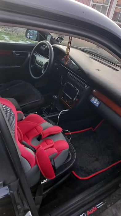 Продам ауди 100 с4