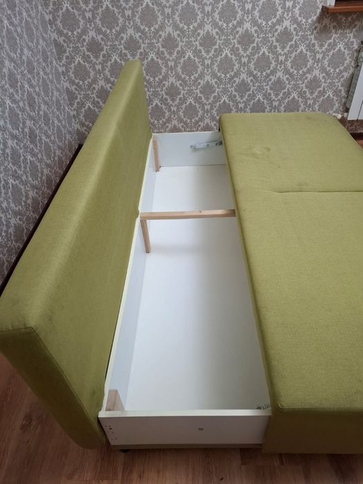 Диван, в отличном состоянии