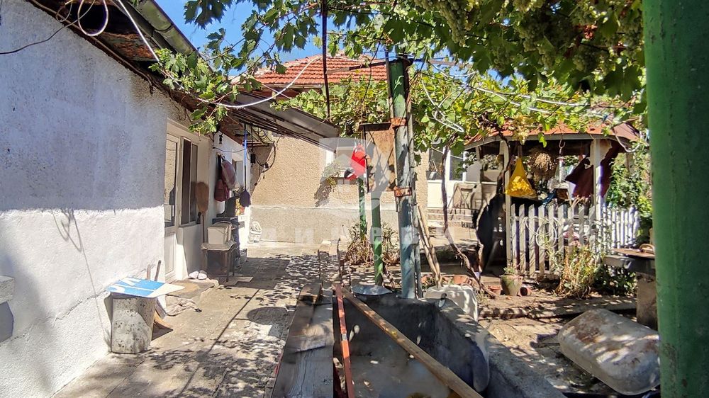 Къща в Стара Загора, област-с.Тракия площ 62 цена 55000