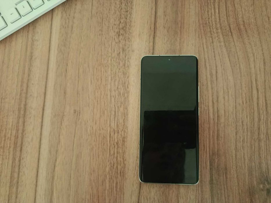 Xiaomi 13 pro (8/128) 2 Sim karta