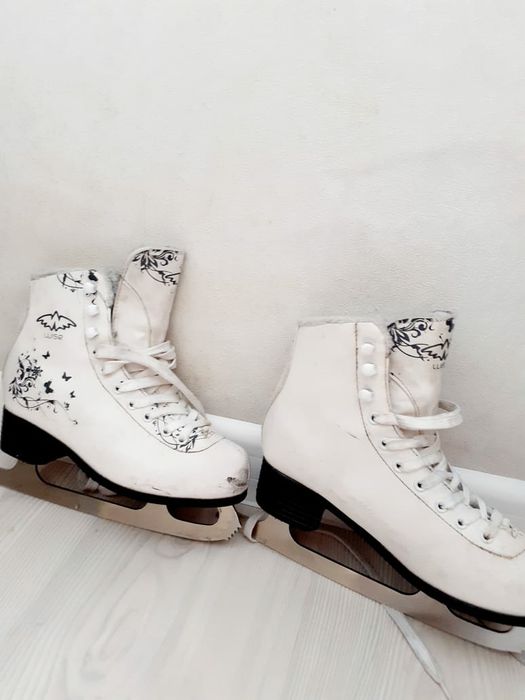 Коньки 35 размер