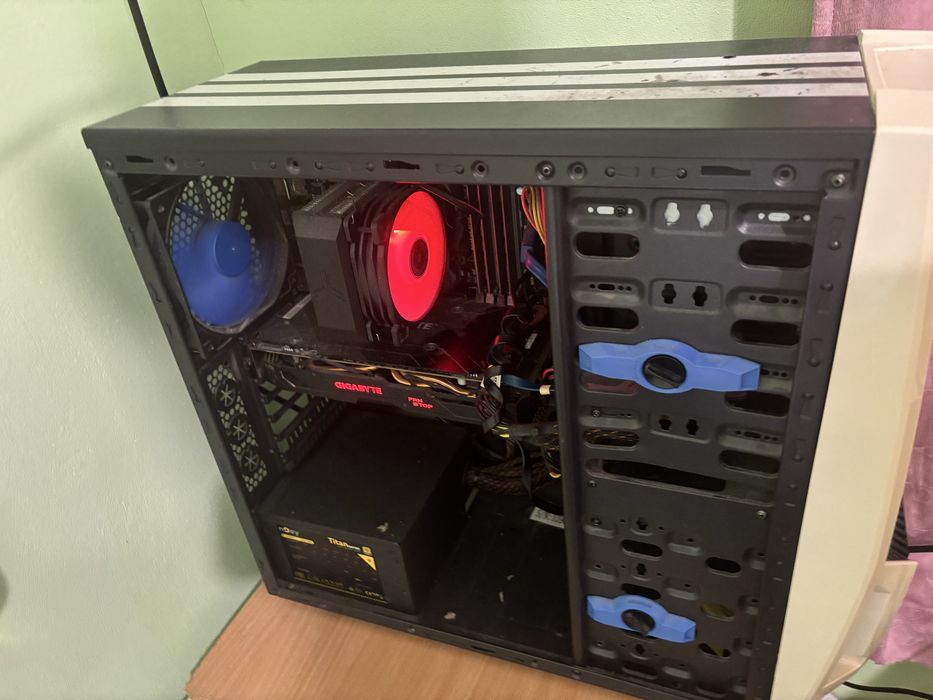 Геймърски компютър