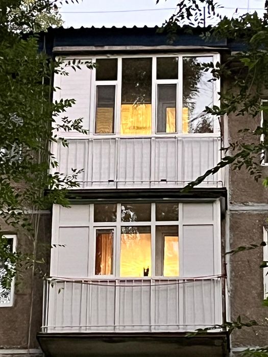 Пластик терезе. Витраж. Балкон.