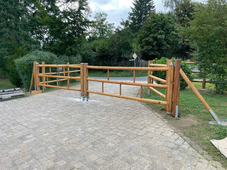 Gard rustic robust din stejar