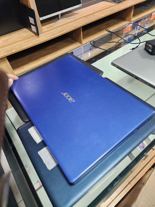 Chiroyli ham ofisnoy ham oyin oynasa boladgan acer noutbuk