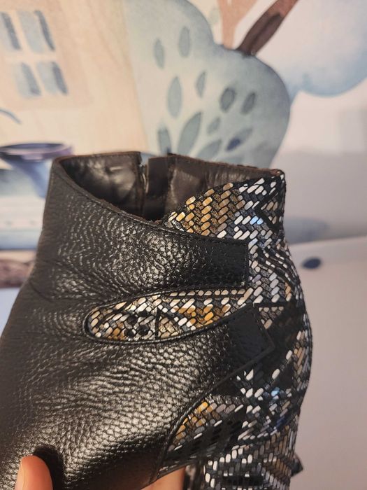 Ghete data piele The5thelement, marimea 37