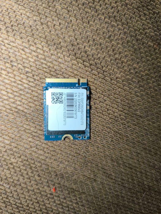 NVMe SSD 256GB M.2 2230 за Steam Deck / лаптоп