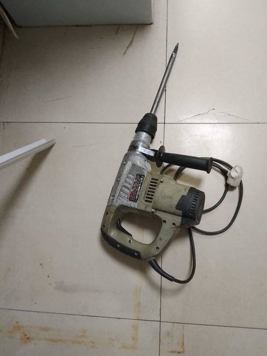 Продам Перфоратор Отбоинк