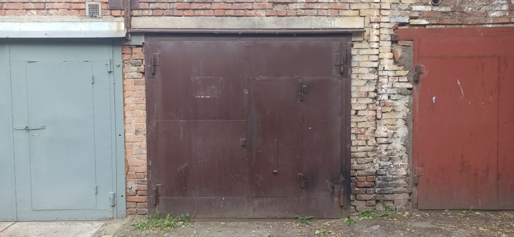 Продам гараж район 45ой