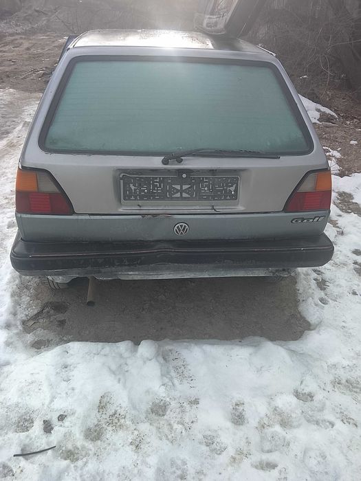 Автомобиль гольф 2